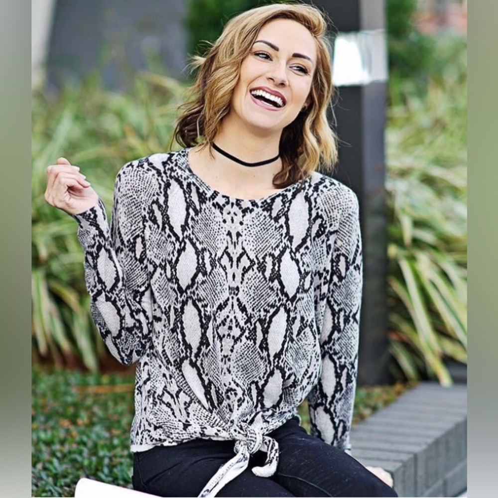 Olivaceous Snakeskin Print Tie Waist Sweater Size Medium